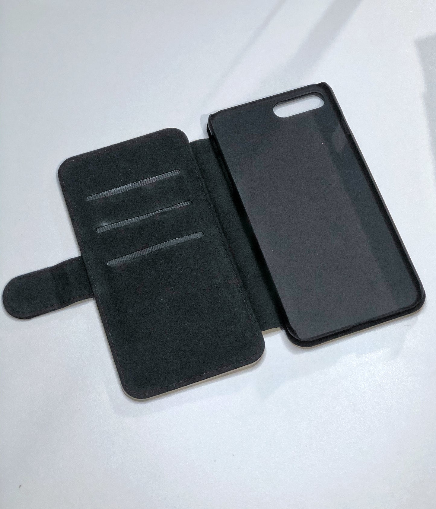 iPhone Wallets